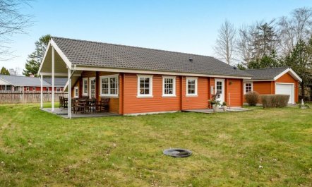 'Goti' - 1km to the fjord