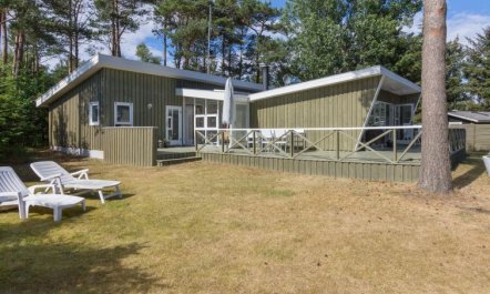 'Hwelp' - 200m from the sea 4