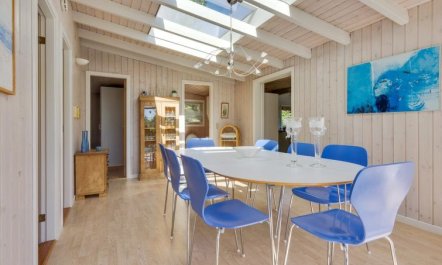 'Hwelp' - 200m from the sea 6