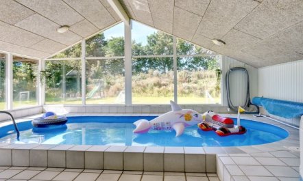 'Nina' - 700m to the fjord