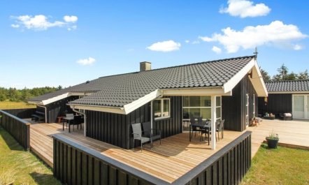 'Mayke' - 900m from the sea 4