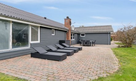 'Fidelia' - 400m from the sea 2