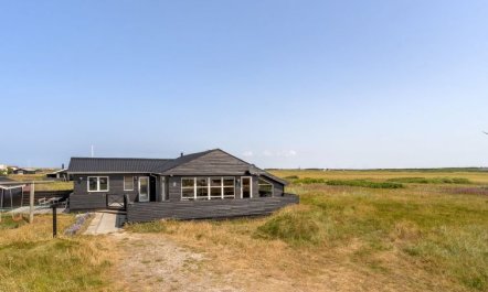 'Withger' - 300m from the sea 2