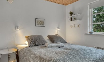 'Christina' - 300m to the fjord 7