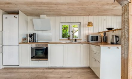 'Shaya' - 325m from the sea 1