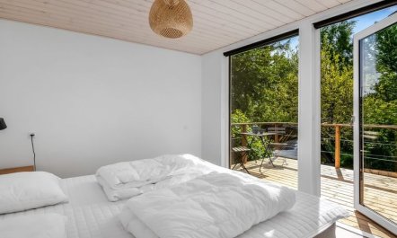 'Shaya' - 325m from the sea 3