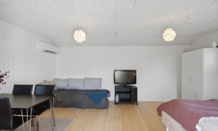 'Self' - 400m to the fjord 6