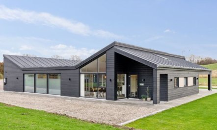 'Marinus' - 800m from the sea