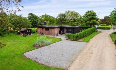 'Elma' - 350m from the sea 1