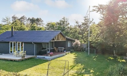 'Meglena' - 250m from the sea