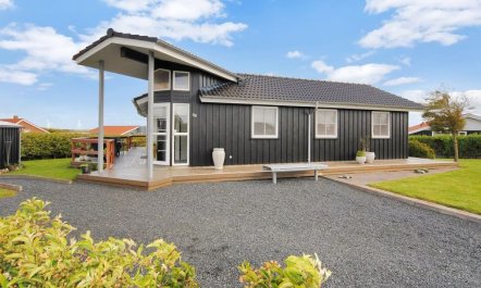 'Eberta' - 200m to the fjord 7