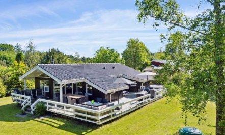 'Alruna' - 350m from the sea