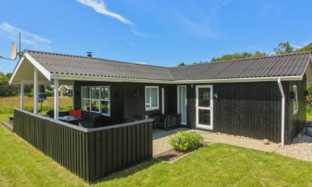 'Grit' - 650m from the sea 4