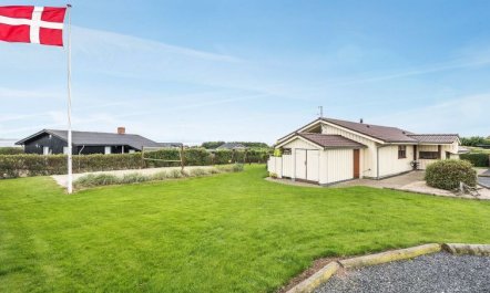 'Mervi' - 300m to the fjord 4