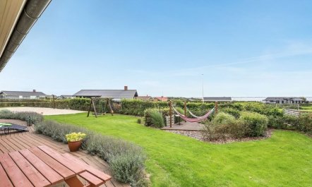 'Mervi' - 300m to the fjord 3