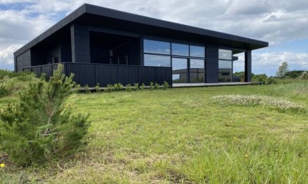 'Anelle' - 500m from the sea