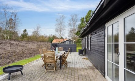 'Elizabeta' - 175m from the sea 5