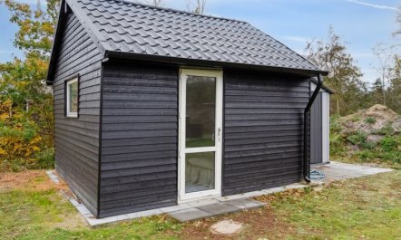 'Elizabeta' - 175m from the sea 2