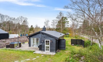 'Elizabeta' - 175m from the sea 1