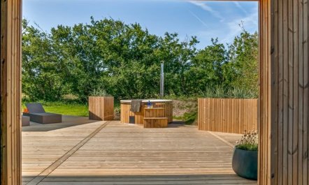 'Silja' - 900m from the sea 7