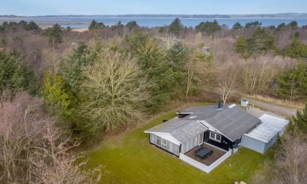 'Iris' - 200m to the fjord 2