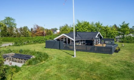 'Bryti' - 500m from the sea 2