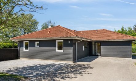 'Eunice' - 850m from the sea 3