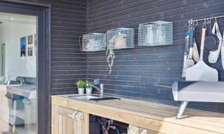 'Lyder' - 400m from the sea 2