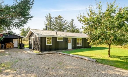 'Rajna' - 500m to the fjord