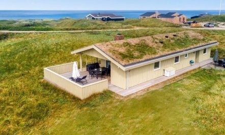 'Pinja' - 400m from the sea