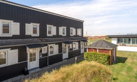 'Idunn' - 100m to the fjord 4