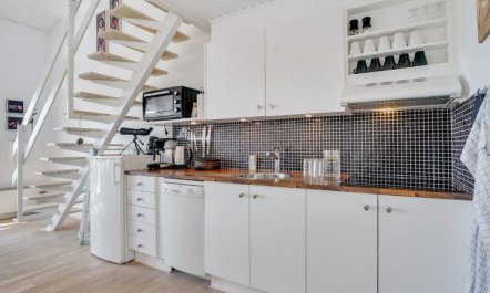 'Idunn' - 100m to the fjord 3