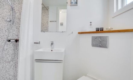 'Idunn' - 100m to the fjord 5