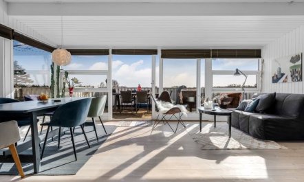 'Sylvia' - 450m from the sea 2