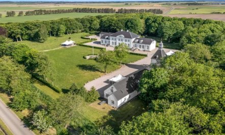 'Eini' - 4.5km from the sea 1