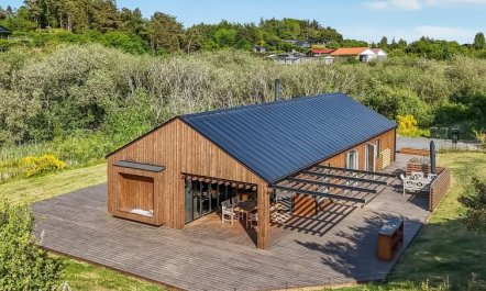 'Willi' - 600m from the sea