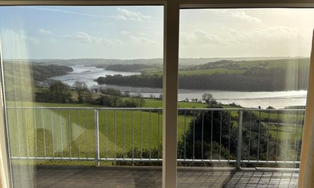 The Waterfront House 9 Mins drive to Kinsale sleeps 16 guests 7