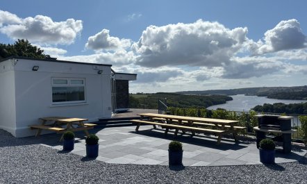 The Waterfront House 9 Mins drive to Kinsale sleeps 19 guests 0