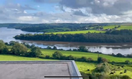 The Waterfront House 9 Mins drive to Kinsale sleeps 16 guests 6