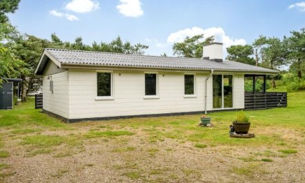 'Pia' - 250m to the fjord