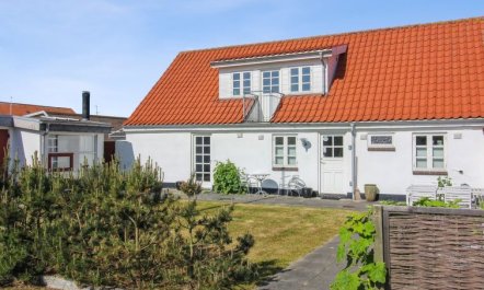 'Blome' - 350m from the sea