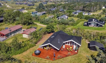 'Alban' - 700m from the sea 2