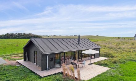 'Aatos' - 250m from the sea 4