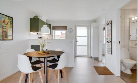 'Sipi' - 100m from the sea 4