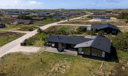 'Brunkil' - 500m from the sea 2