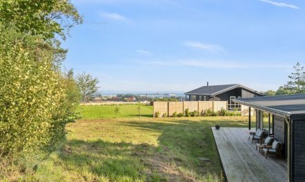 'Uma' - 1.5km from the sea 5