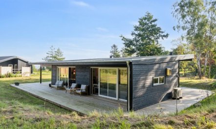 'Uma' - 1.5km from the sea 3