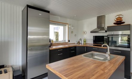 'Iver' - 600m to the fjord 2