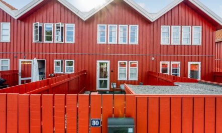 'Ulvi' - 15m from the sea 3