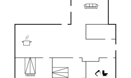 'Yakari' - 1km from the sea 1